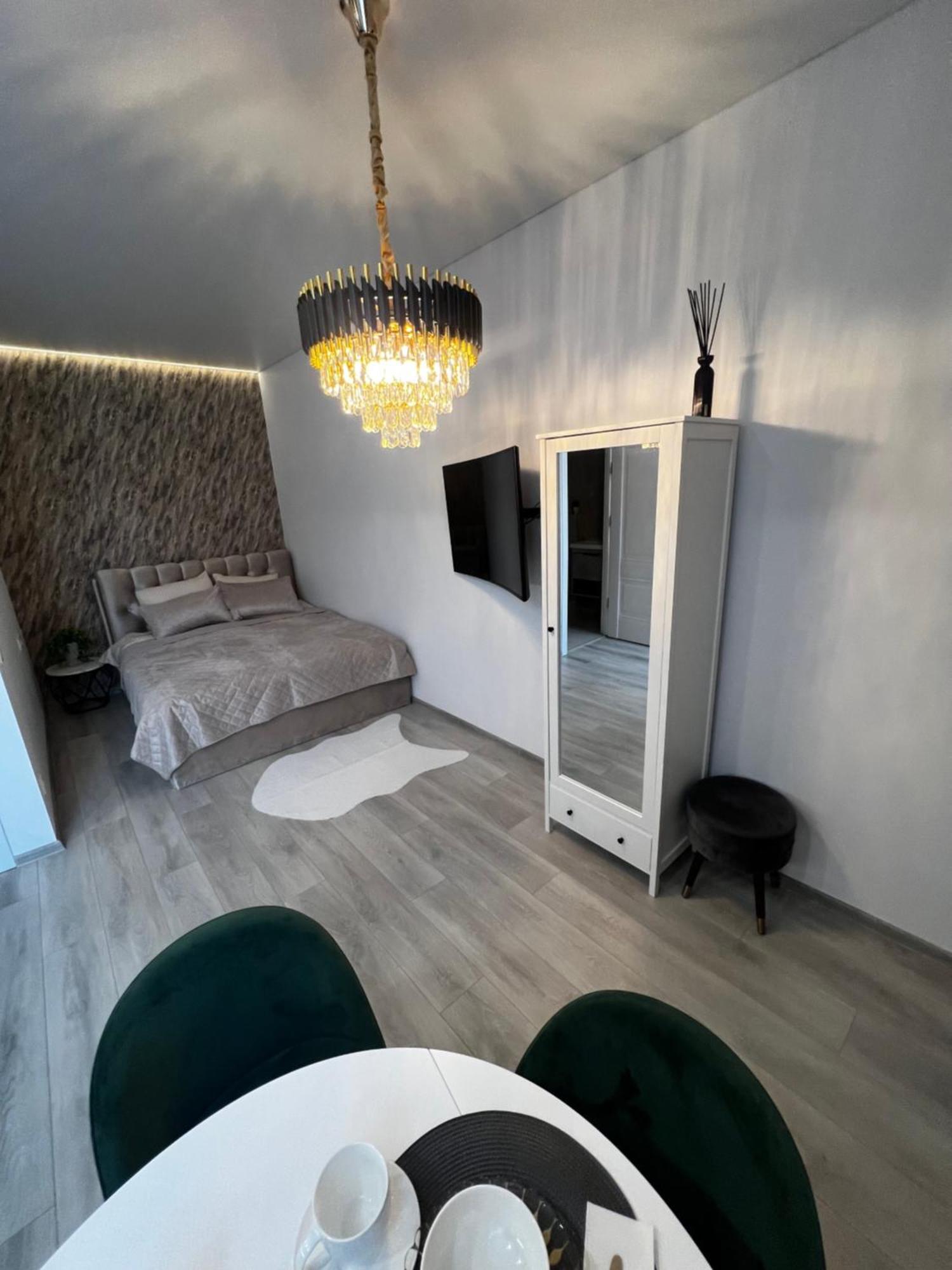 Chic Residence Apartament 1 Шяуляй Экстерьер фото