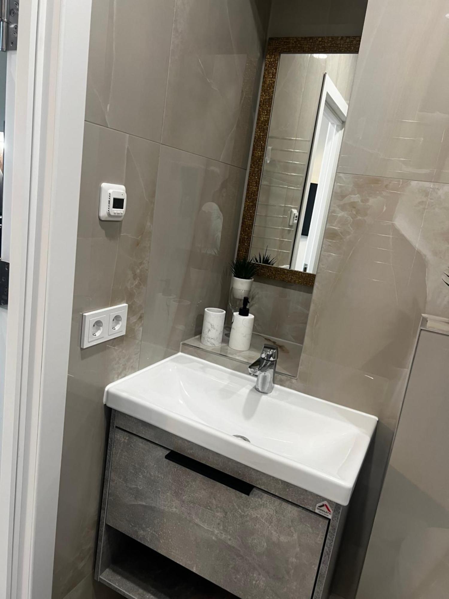 Chic Residence Apartament 1 Шяуляй Экстерьер фото